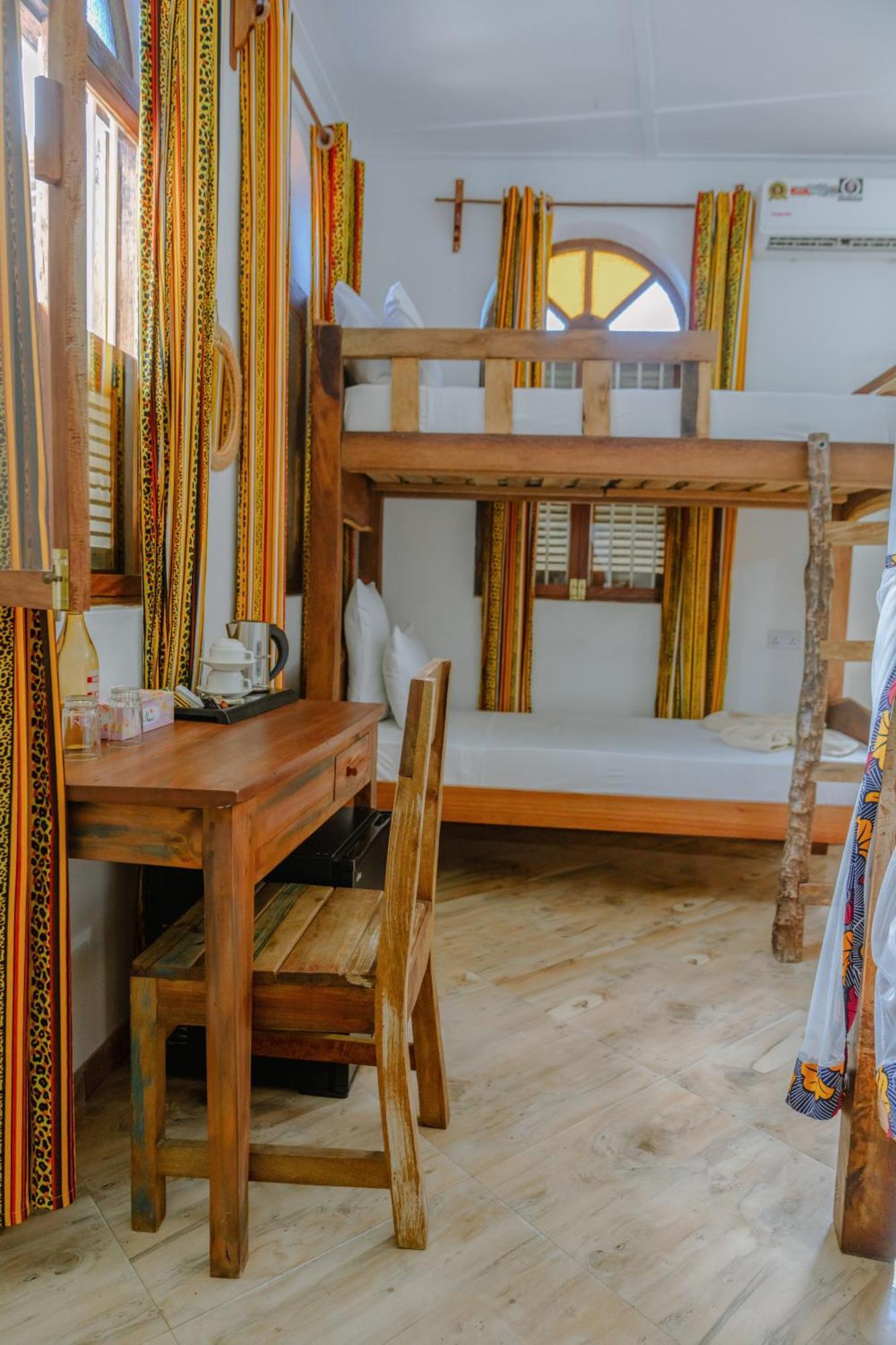 Shoki Shoki Hotel Stone Town Zanzibar Buitenkant foto